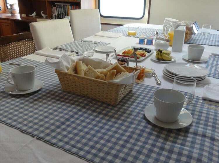 בית מלון כפרי Péniche Serenity