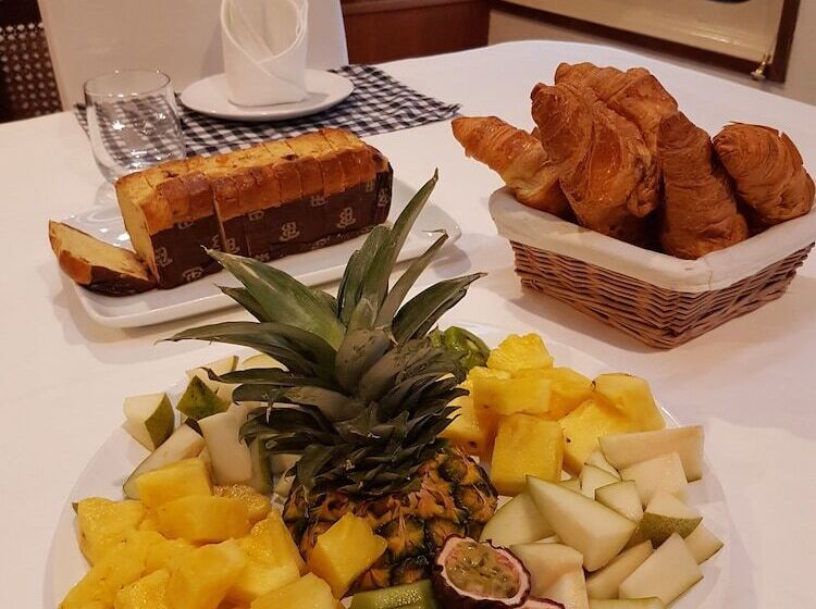 בית מלון כפרי Péniche Serenity