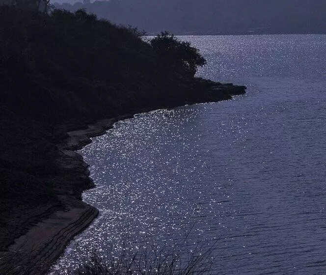 Hotelli Pugdundee Safaris   Ken River Lodge