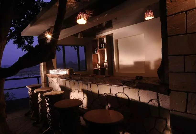 Hotelli Pugdundee Safaris   Ken River Lodge