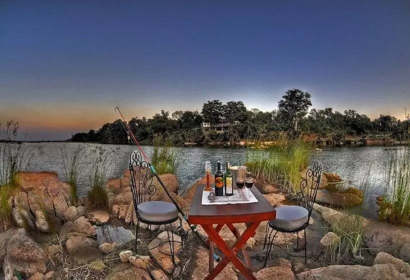 Hotelli Pugdundee Safaris   Ken River Lodge