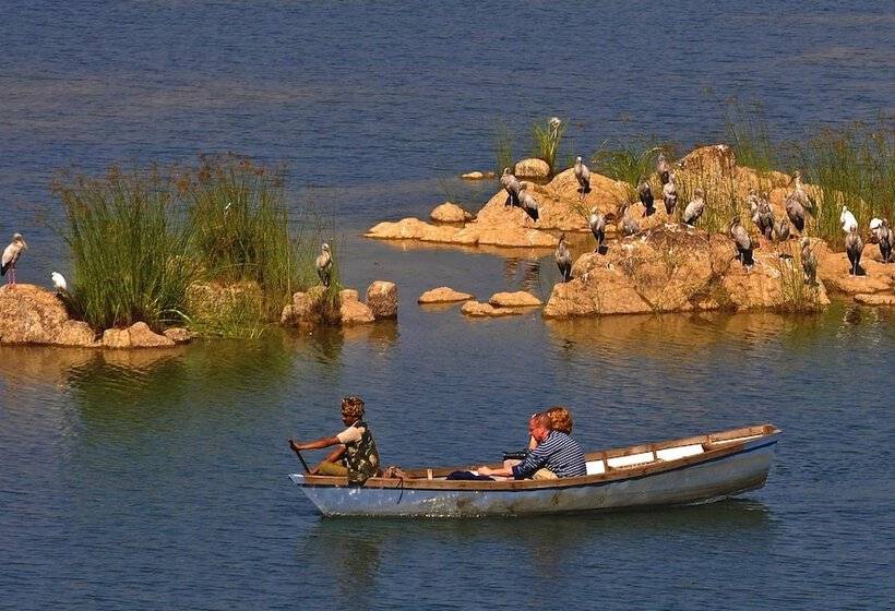 בית מלון כפרי Pugdundee Safaris   Ken River Lodge