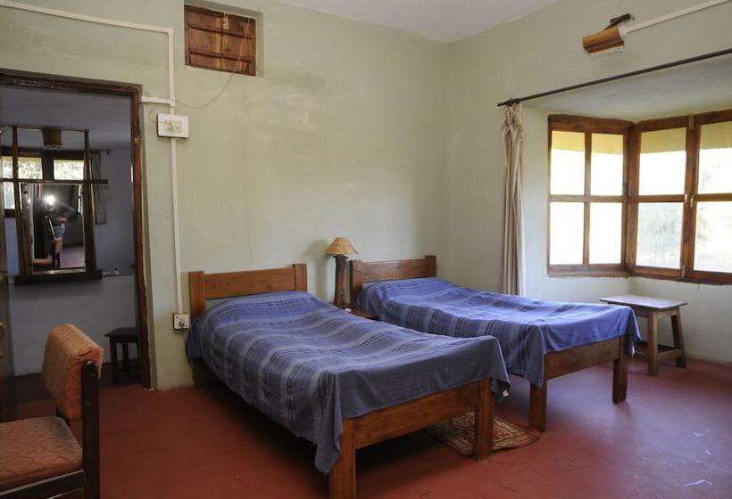 בית מלון כפרי Pugdundee Safaris   Ken River Lodge