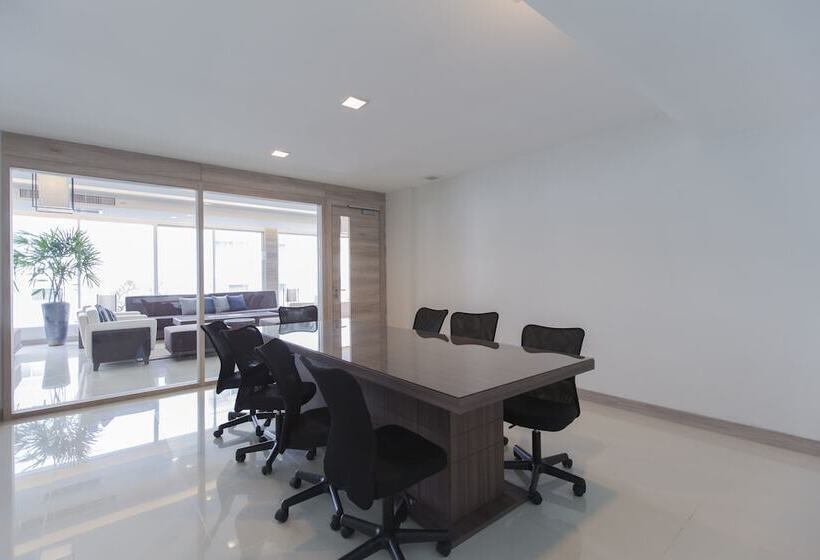 Kantary 304 Hotel Prachinburi