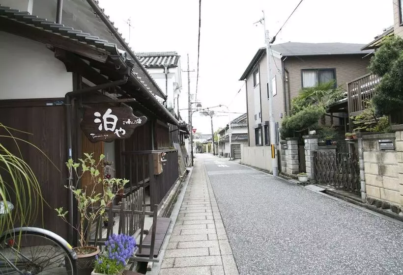 Majatalo Female Only Guesthouse Tomariya