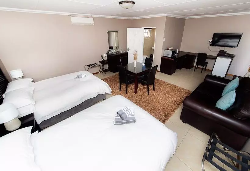 Majatalo Kleinplasie Guesthouse