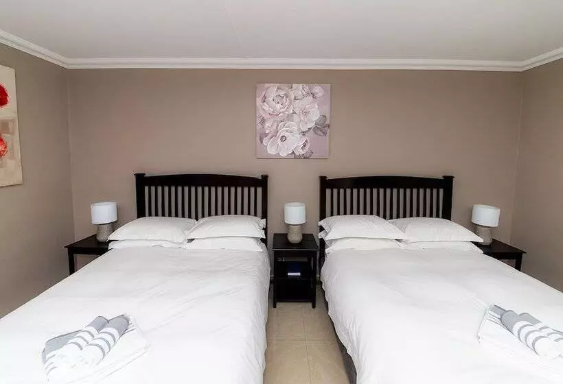 Majatalo Kleinplasie Guesthouse