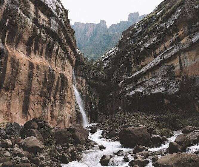 بنسيون Montusi Mountain Lodge