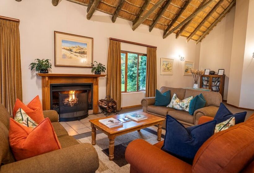 بنسيون Montusi Mountain Lodge