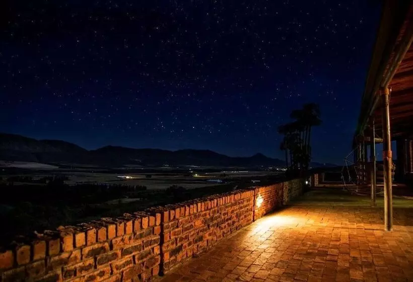 Majatalo Wolfkop Guesthouse