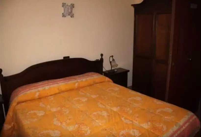 簡易ホテル Rifugio Del Parco