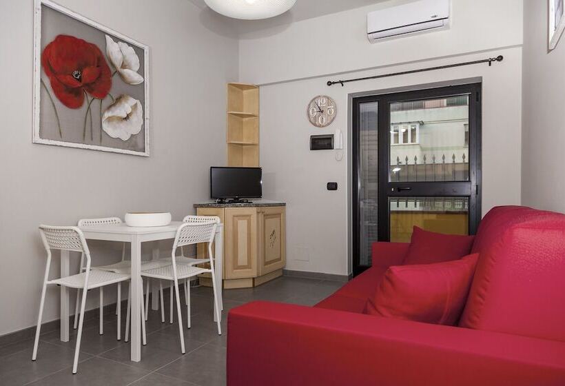 فندق فئة نجمة واحدة Riviera Hub