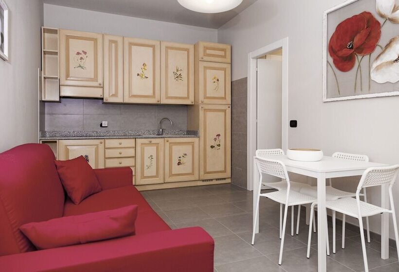 فندق فئة نجمة واحدة Riviera Hub