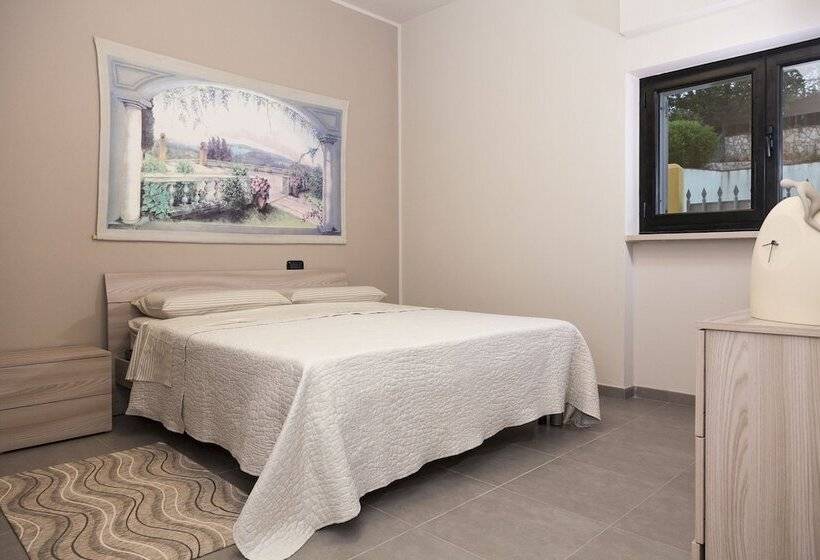 فندق فئة نجمة واحدة Riviera Hub