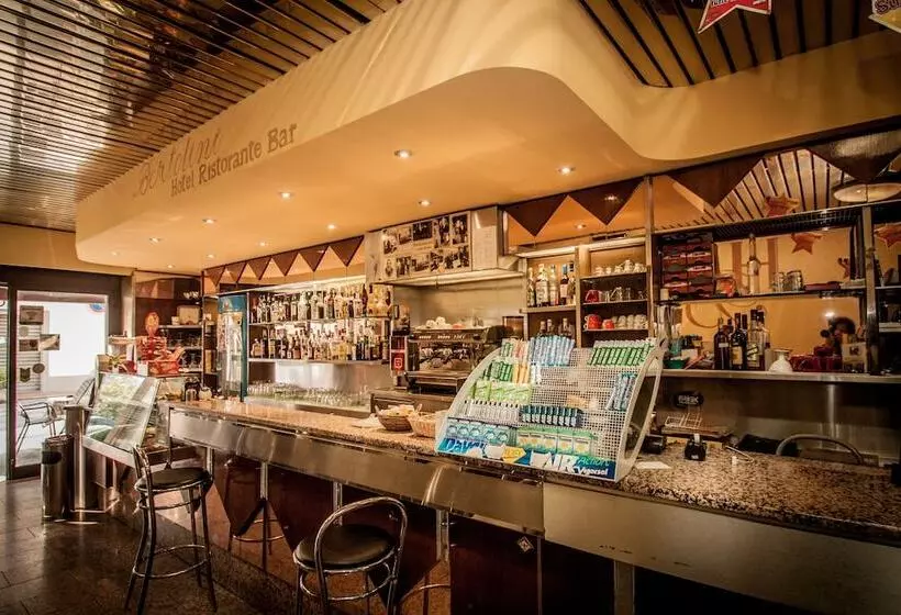 ホテル Albergo Ristorante Bar Bertolini