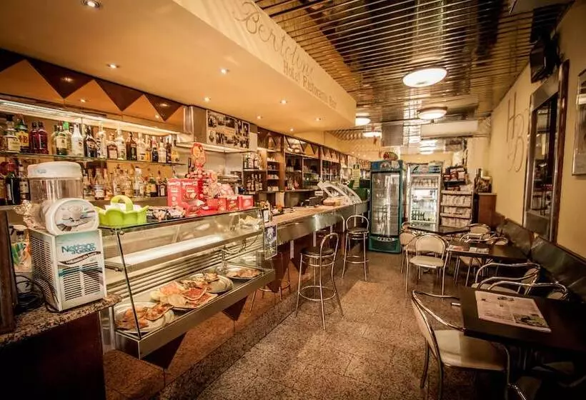 ホテル Albergo Ristorante Bar Bertolini