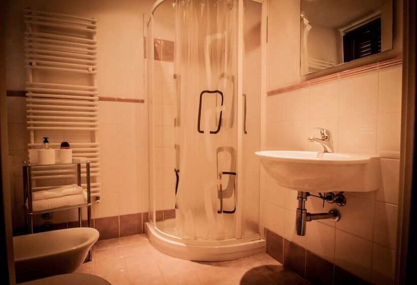 فندق Albergo Ristorante Bar Bertolini