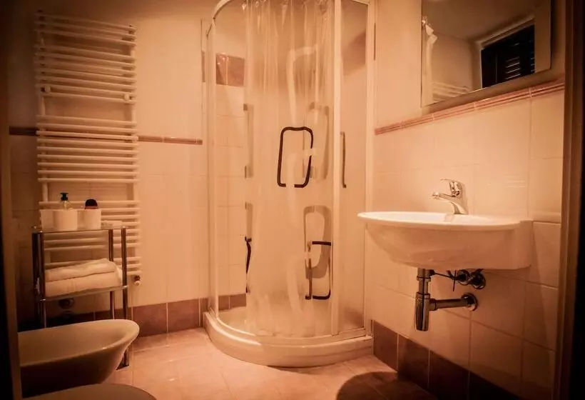 ホテル Albergo Ristorante Bar Bertolini