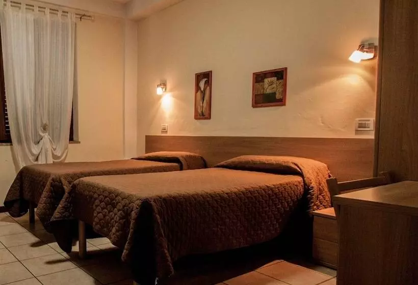 ホテル Albergo Ristorante Bar Bertolini