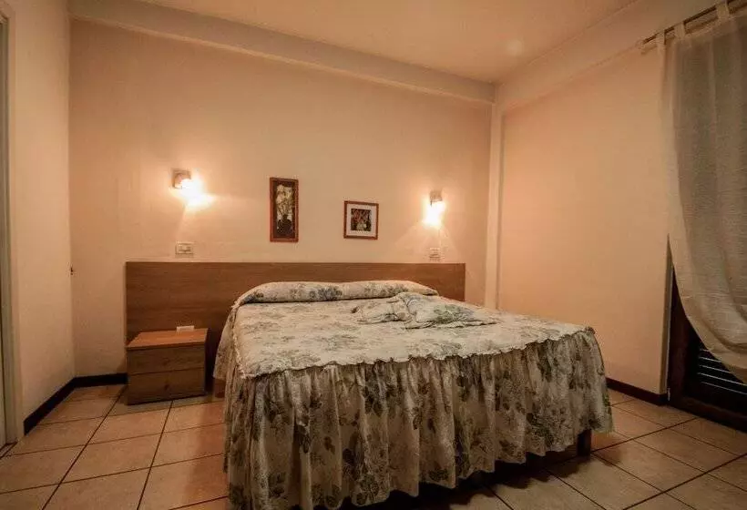 ホテル Albergo Ristorante Bar Bertolini