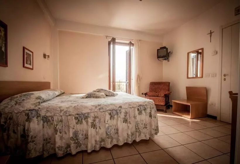 ホテル Albergo Ristorante Bar Bertolini