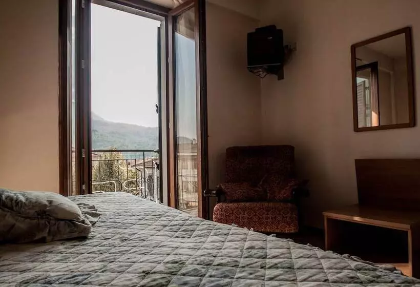 ホテル Albergo Ristorante Bar Bertolini