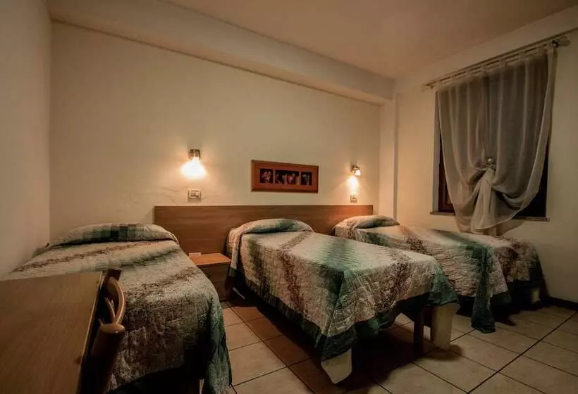 ホテル Albergo Ristorante Bar Bertolini