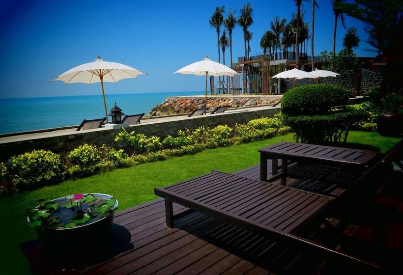 בית מלון כפרי Chomtalay Resort At Had Chaosamran Beach