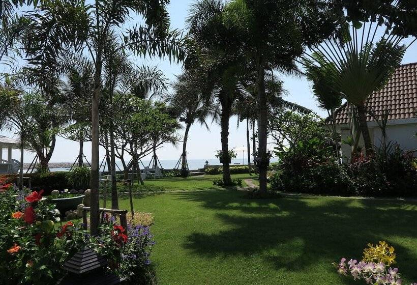 בית מלון כפרי Chomtalay Resort At Had Chaosamran Beach