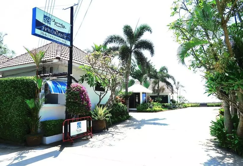 Hotelli Chomtalay Resort At Had Chaosamran Beach