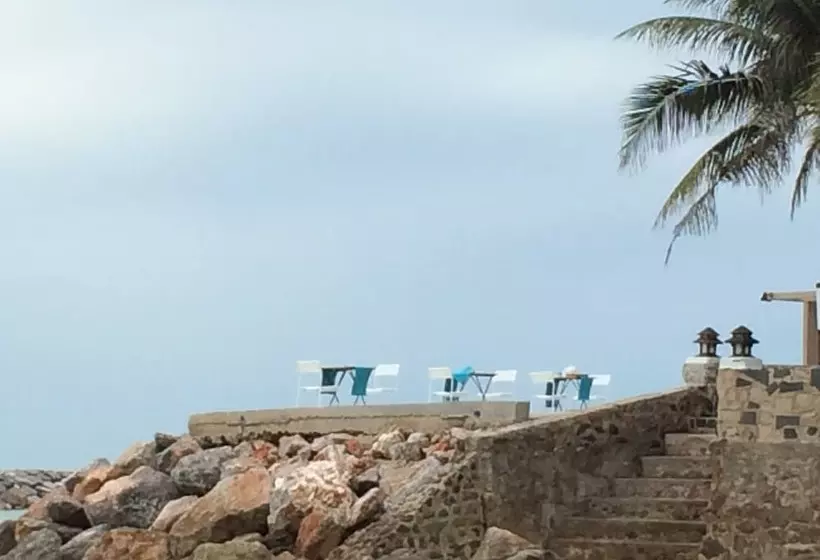 Hotelli Chomtalay Resort At Had Chaosamran Beach