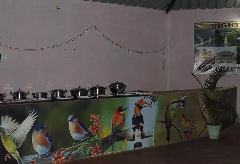 Hotelli Jungle Nest Homestay