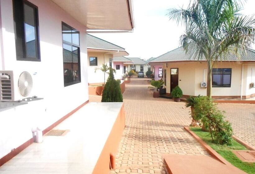 בית מלון כפרי Lenny