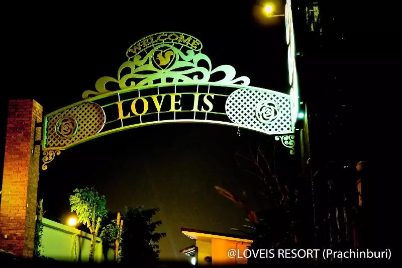 Hotelli Love Is Resort