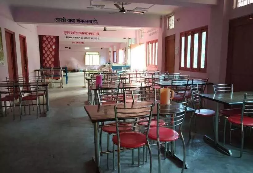 New Basera Hotel Sitapur