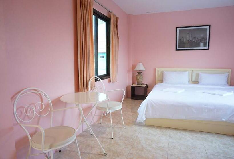 Hotel Pranee Mansion Airport