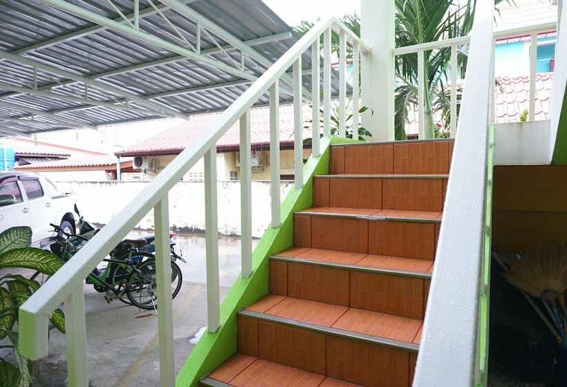 Hotel Pranee Mansion Airport