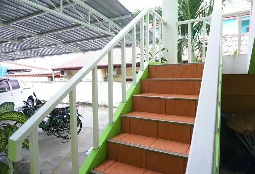 هتل Pranee Mansion Airport