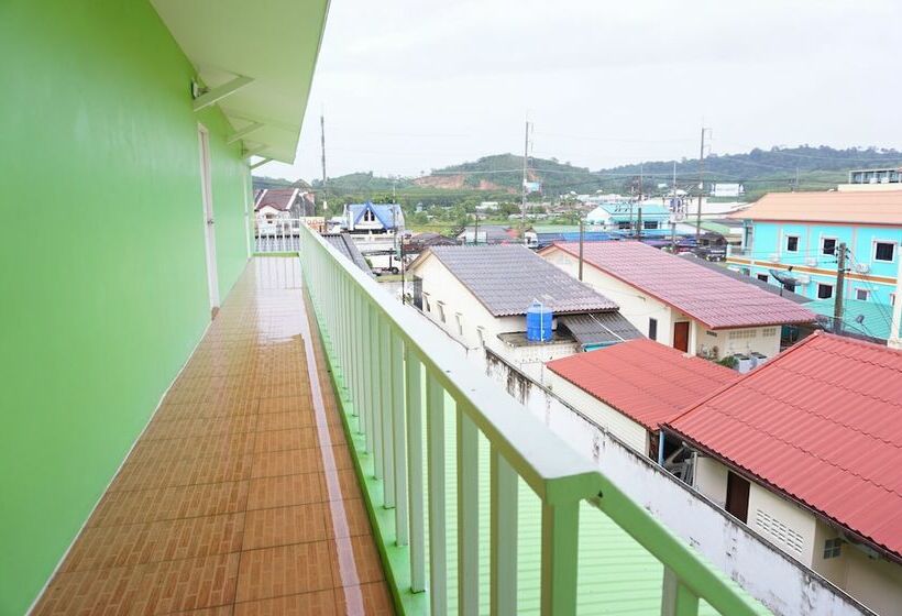 Hotel Pranee Mansion Airport