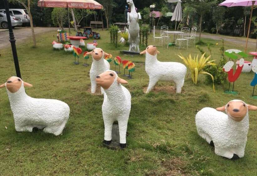 בית מלון כפרי Rimnam Tanaporn Resort