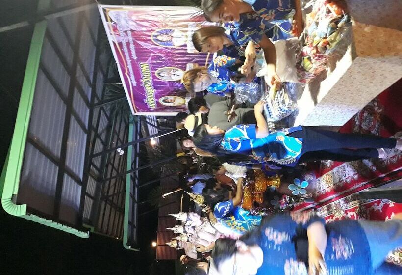 בית מלון כפרי Rimnam Tanaporn Resort