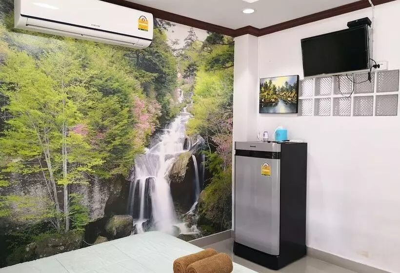 ホテル Rimnam Tanaporn Resort