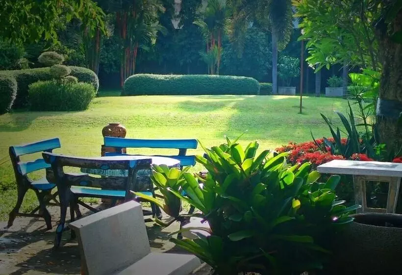 Hotelli Swankaburi Boutique