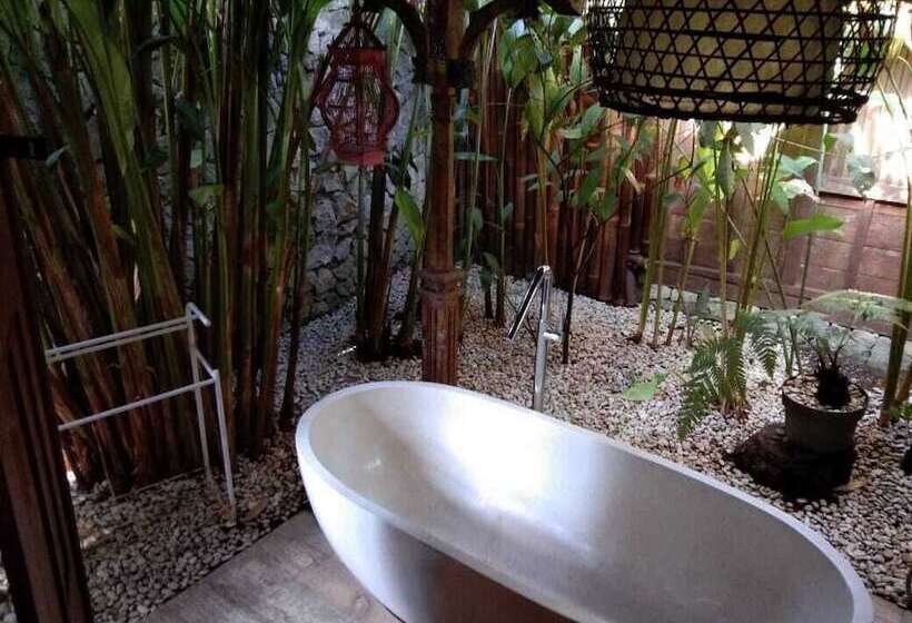 Hotel The Ermajas Pavilion