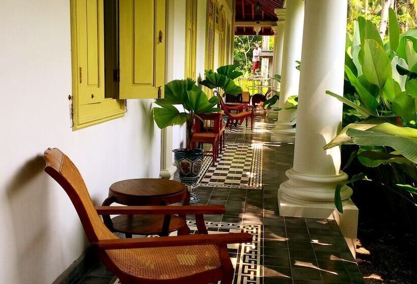 Hotel The Ermajas Pavilion