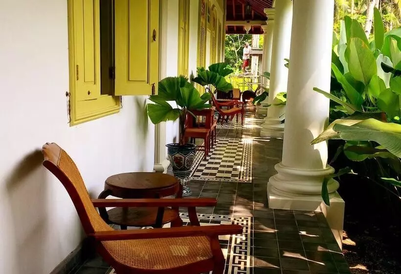 Hotel The Ermajas Pavilion