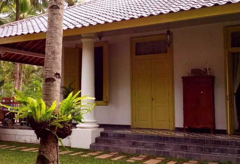 Hotel The Ermajas Pavilion