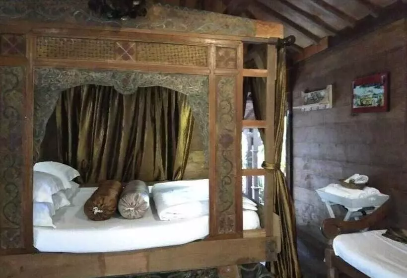 Hotel The Ermajas Pavilion