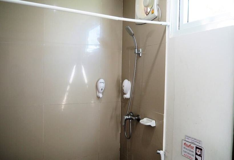 בית מלון כפרי Tonrak Resort