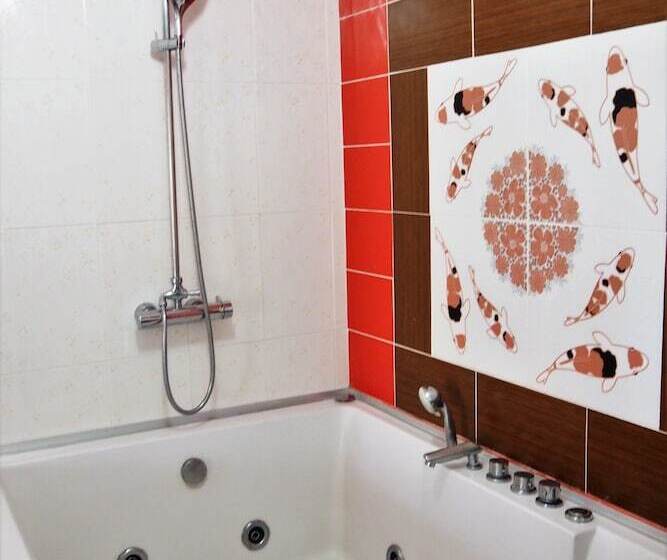 בית מלון כפרי Tonrak Resort